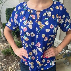 Apt 9 floral blouse. Blue. Size PS.